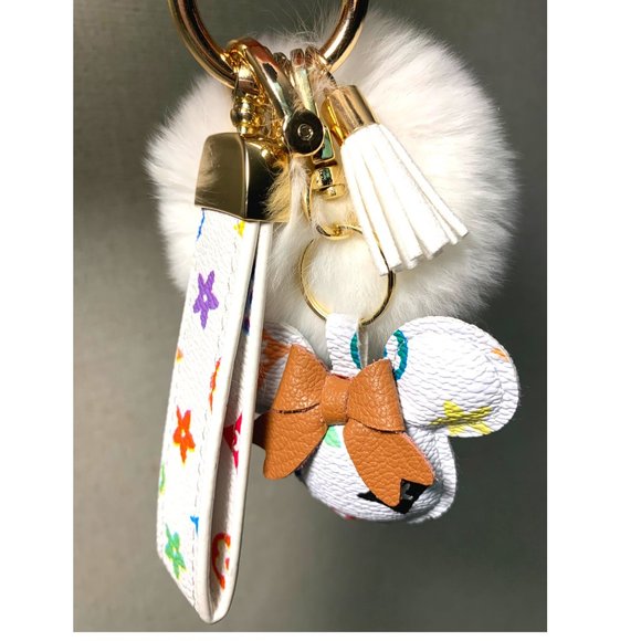 Minnie Keychain Leather Luxury with Pom Pom Color WHITE - Picture 4 of 7